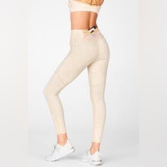 Fabletics Set - Picture 6 of 7